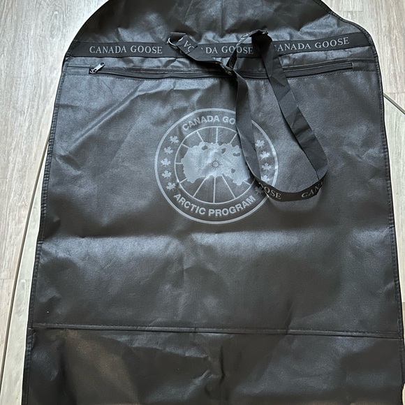 Canada Goose Black Garment Bag - Picture 6 of 7